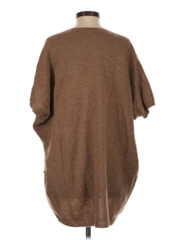Love Stitch Poncho (view 2)