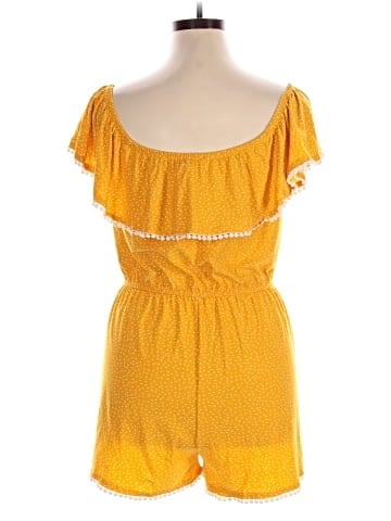 Charlotte Russe Romper (view 2)