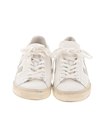 VEJA Sneakers (view 2)