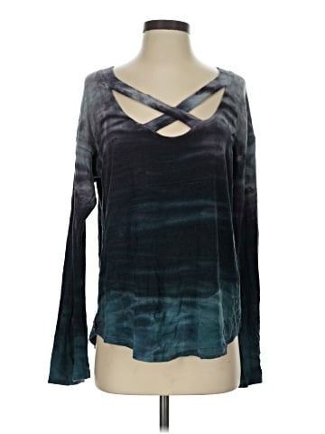 Hard Tail Long Sleeve Top (view 1)
