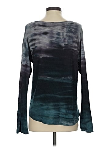 Hard Tail Long Sleeve Top (view 2)
