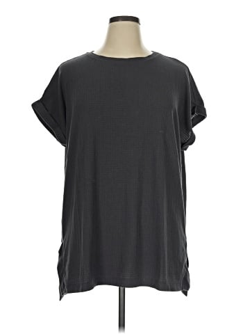 Lularoe Short Sleeve T-Shirt (view 1)