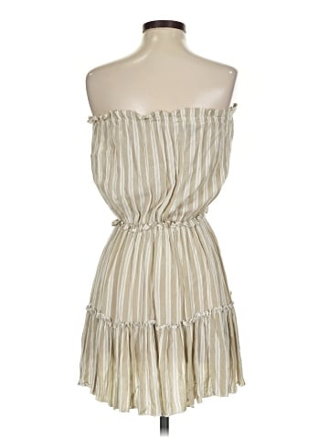 Saks Fifth Avenue Casual Dress (view 2)
