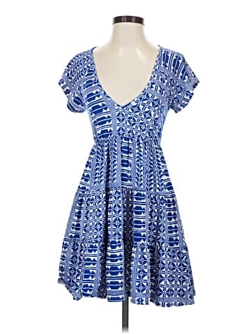 Urban Outfitters Casual Dress (view 1)