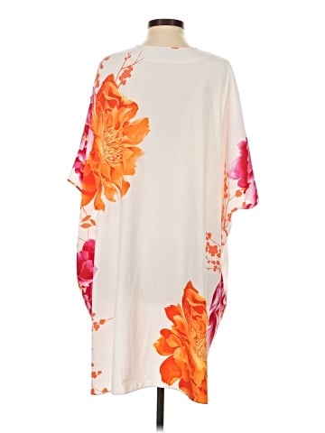 Natori Kimono (view 2)