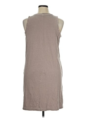 Old Navy Casual Dress (view 2)