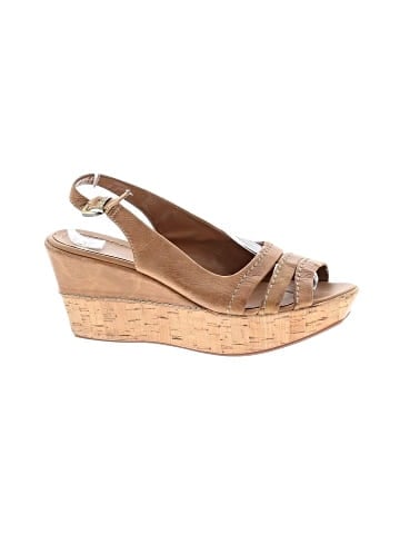 Crown Vintage Wedges (view 1)