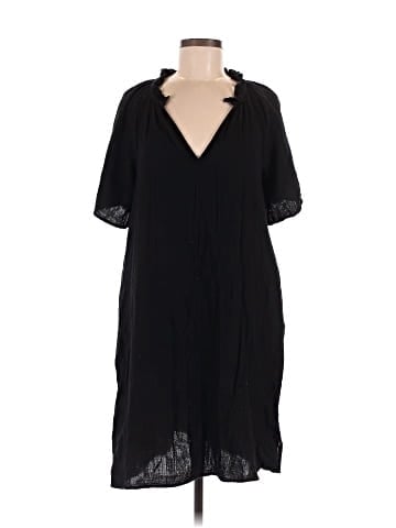 Old Navy Casual Dress (view 1)