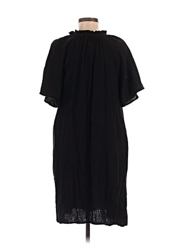 Old Navy Casual Dress (view 2)
