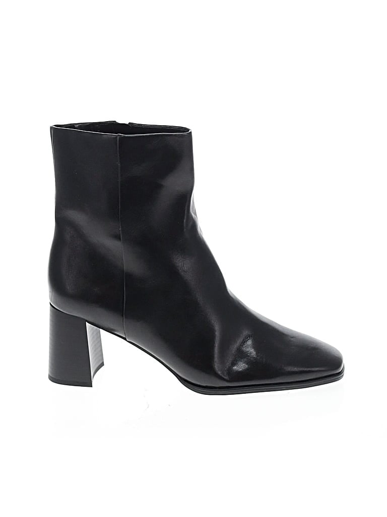 Pre-owned Nordstrom Rack Ankle Boots In Black