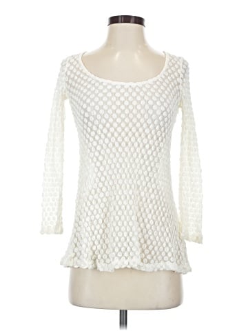 Lilka 3/4 Sleeve Top (view 1)