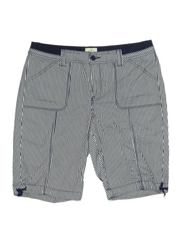 St. John's Bay Shorts (view 1)