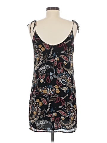 Socialite Sleeveless Top (view 2)