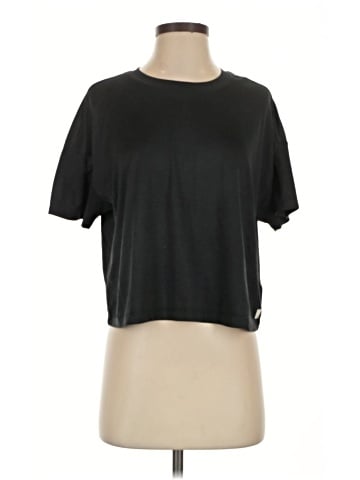 Vuori Short Sleeve Top (view 1)