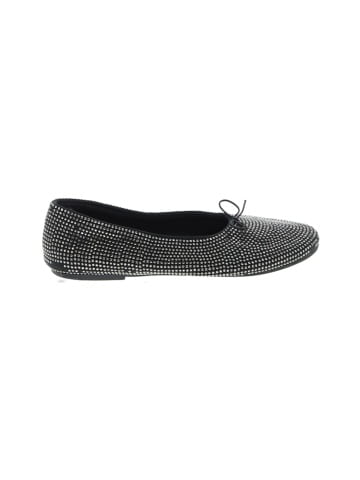 Zara Flats (view 1)