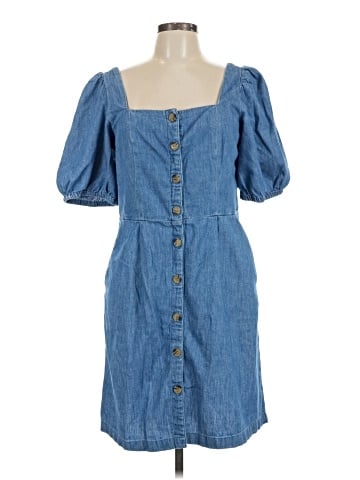 Old Navy Casual Dress (view 1)