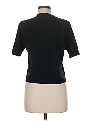Hot Topic Short Sleeve T-Shirt (view 2)