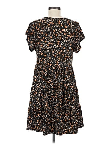Urban Outfitters Casual Dress (view 2)