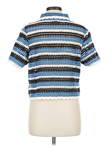 Baum Und Pferdgarten Short Sleeve Button-Down Shirt (view 2)