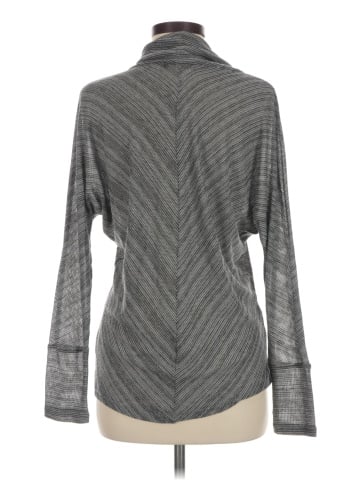 Laila Jayde Pullover Sweater (view 2)
