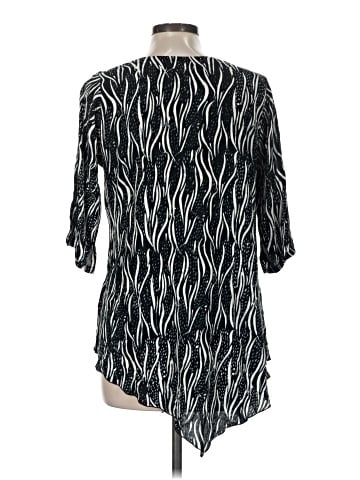 Lost River 3/4 Sleeve Blouse (view 2)
