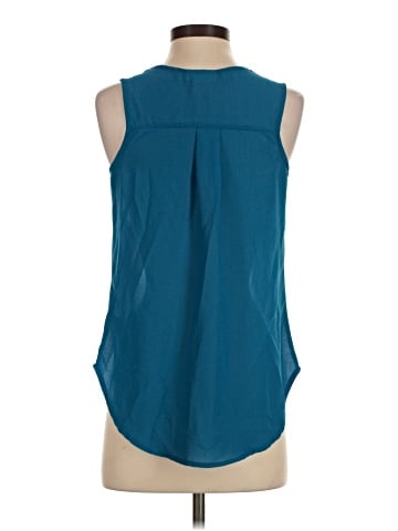 Belle Du Jour Sleeveless Blouse (view 2)