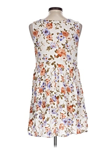 Umgee Sleeveless Blouse (view 2)