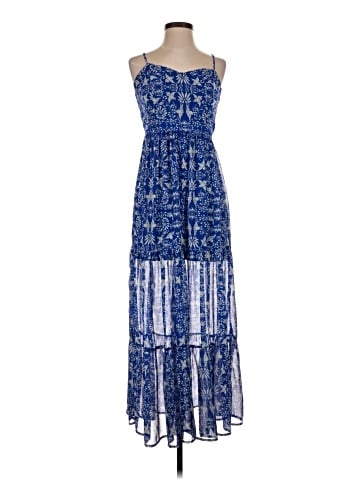 Xhilaration Casual Dress (view 1)