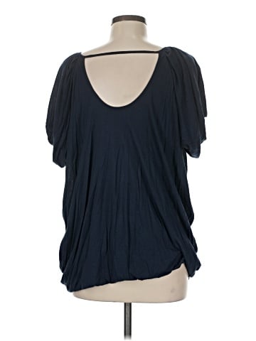 Leifsdottir Short Sleeve Blouse (view 2)