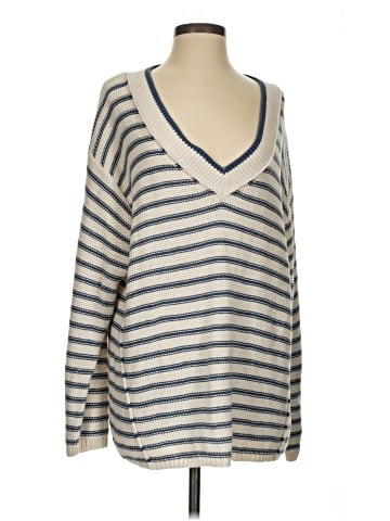 American Eagle Outfitters Pullover Sweater (view 1)