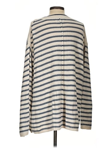 American Eagle Outfitters Pullover Sweater (view 2)