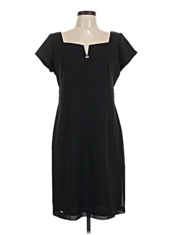Jeffrey & Dara Casual Dress (view 1)
