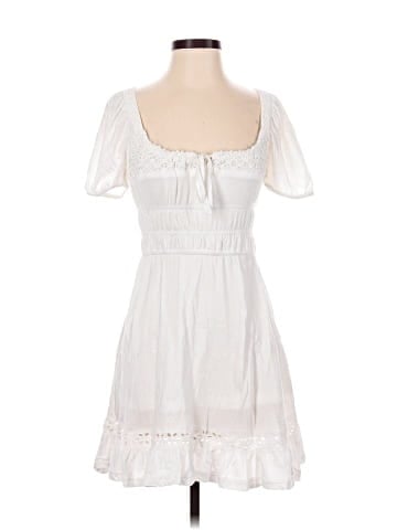 Urban Outfitters Casual Dress (view 1)