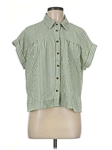 Velvet Heart Short Sleeve Button-Down Shirt (view 1)