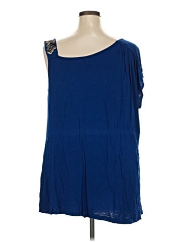 a.n.a. A New Approach Sleeveless T-Shirt (view 2)
