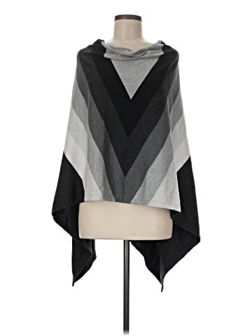 Minnie Rose Poncho (view 1)