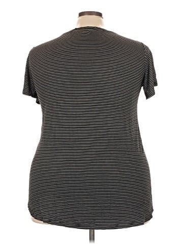 Amaryllis Short Sleeve T-Shirt (view 2)