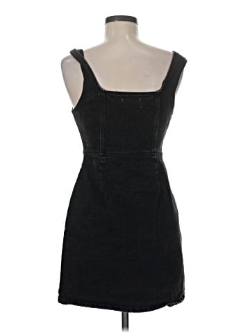 Urban Outfitters Casual Dress (view 2)