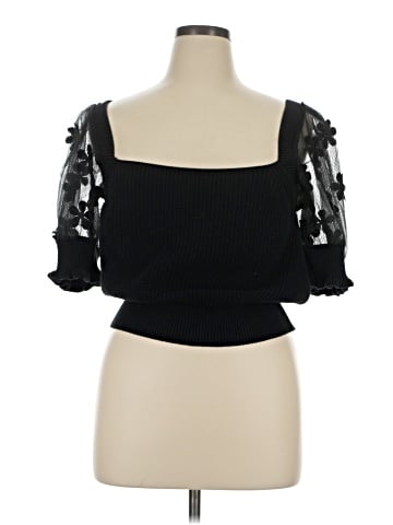 Versona Pullover Sweater (view 1)