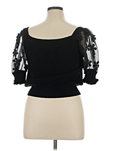 Versona Pullover Sweater (view 2)