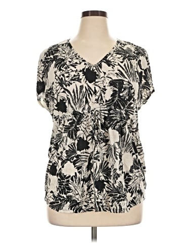 Daisy Fuentes Casual Dress (view 1)