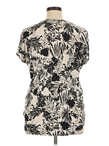 Daisy Fuentes Casual Dress (view 2)