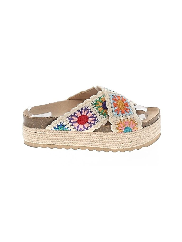 Pre-owned Dirty Laundry Sandals In White