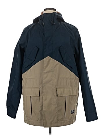 Nike Windbreaker (view 1)
