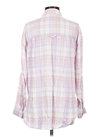 Gloria Vanderbilt Long Sleeve Button-Down Shirt (view 2)