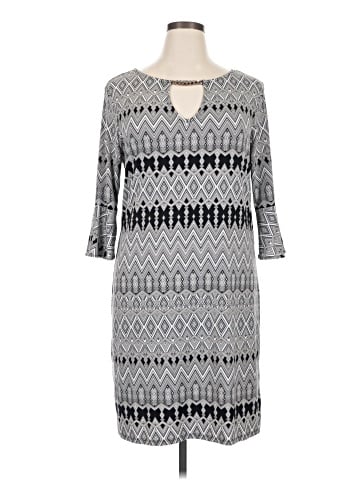 Jennifer Lopez Casual Dress (view 1)