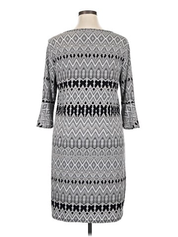 Jennifer Lopez Casual Dress (view 2)