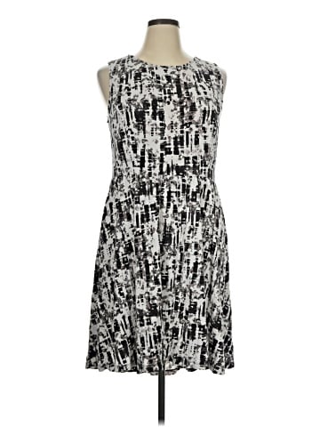 Apt. 9 Casual Dress (view 1)
