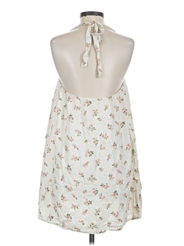 American Eagle Outfitters Sleeveless Top (view 2)