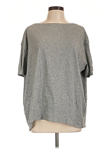 Lululemon Athletica 3/4 Sleeve T-Shirt (view 1)